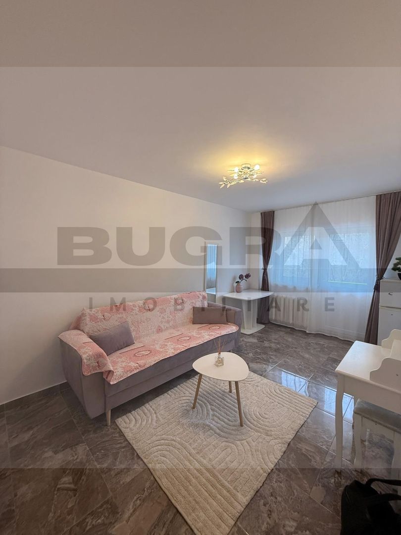 Garsoniera, 28 mp, balcon, zona Golden Tulip - Poză 2