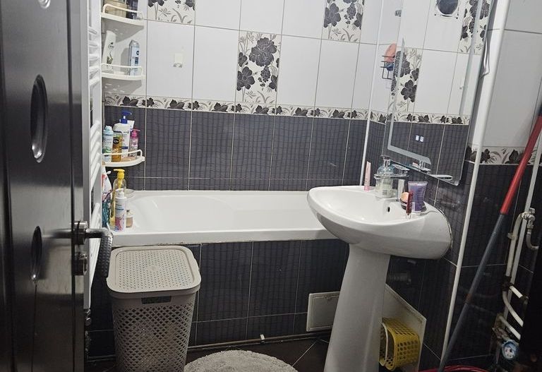 Apartament 2 camere Craiovita Noua - Poză 8
