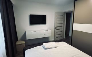 Apartament 3 camere, renovat / mobilat, Poarta 6, Faleza Sud - Poză 5