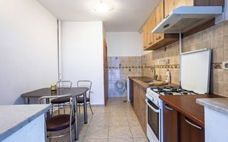 De închiriat -Apartament 3 camere, decomandat, zonă centrală - Poză 9