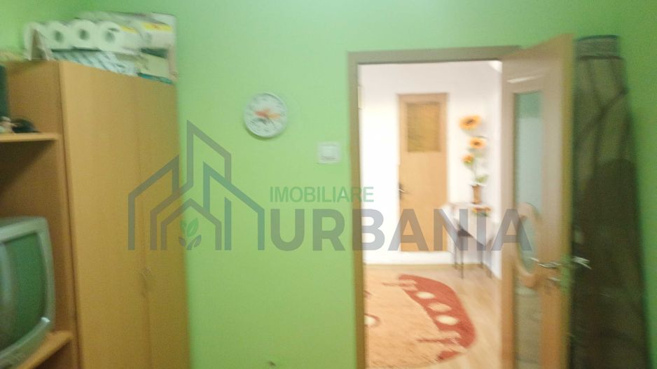 Vând apartament 3 cam.Et.4/4 Dancu. - Poză 8
