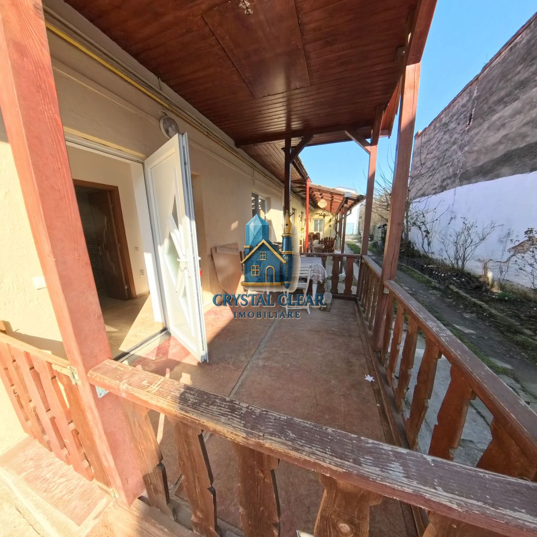 Două case în curte comună, 6 camere + 385 teren - zona semicentrală - Poză 20