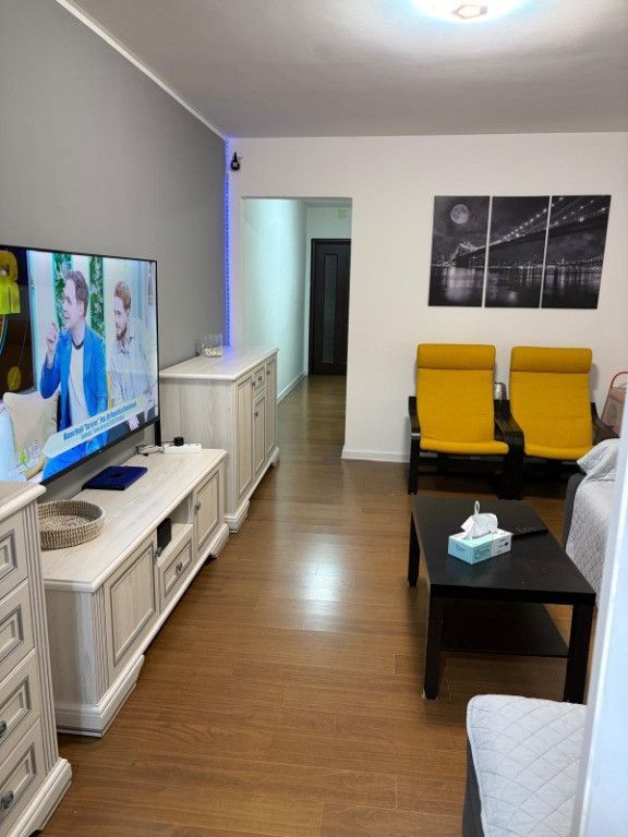Apartament Luminos 3 camere, zona Bld. Alexandru Obregia, Straduintei. - Poză 8