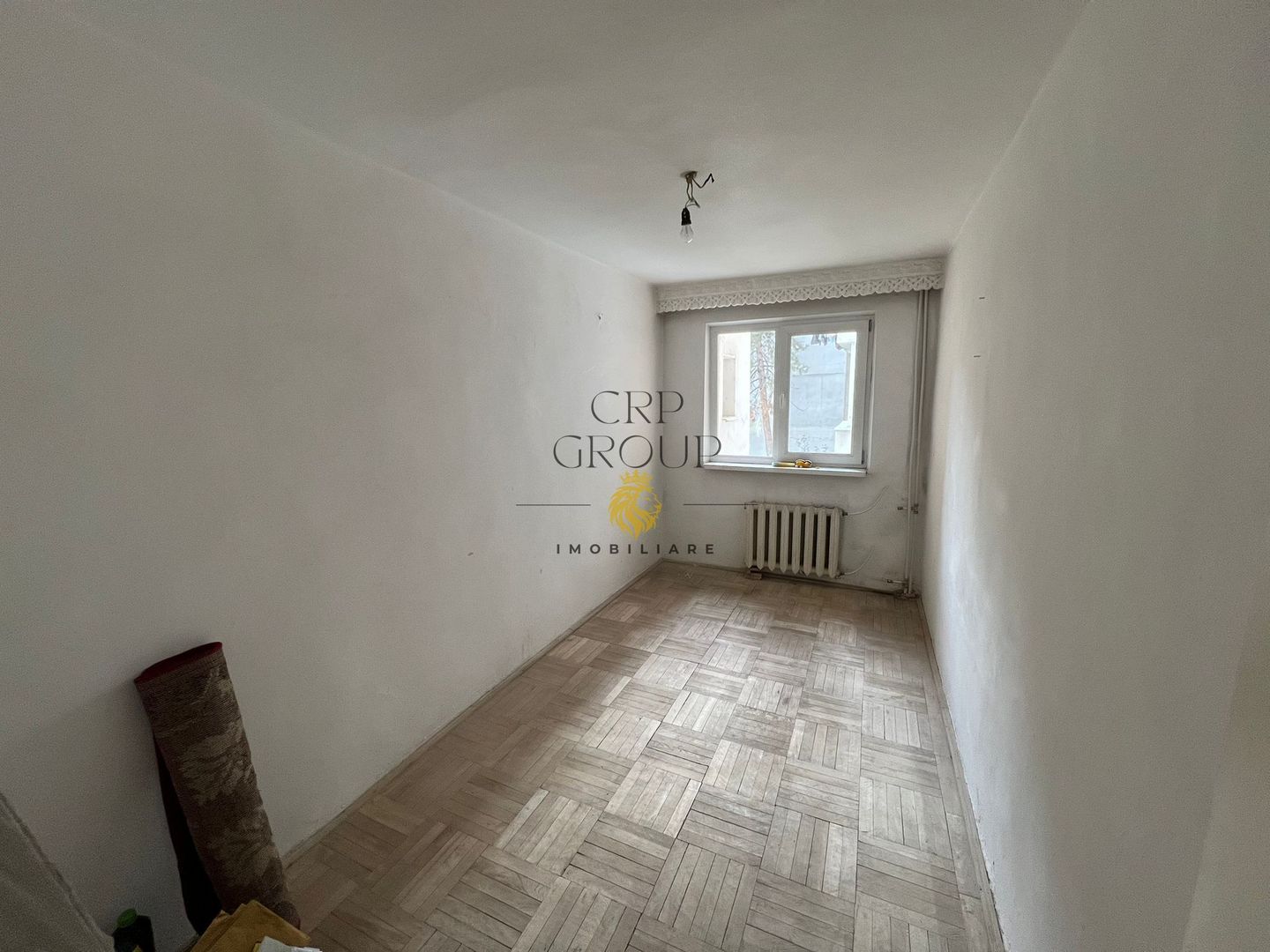 Apartament 4 camere, etaj 1/4, zona Mausoleul Eroilor - Sud - Poză 7