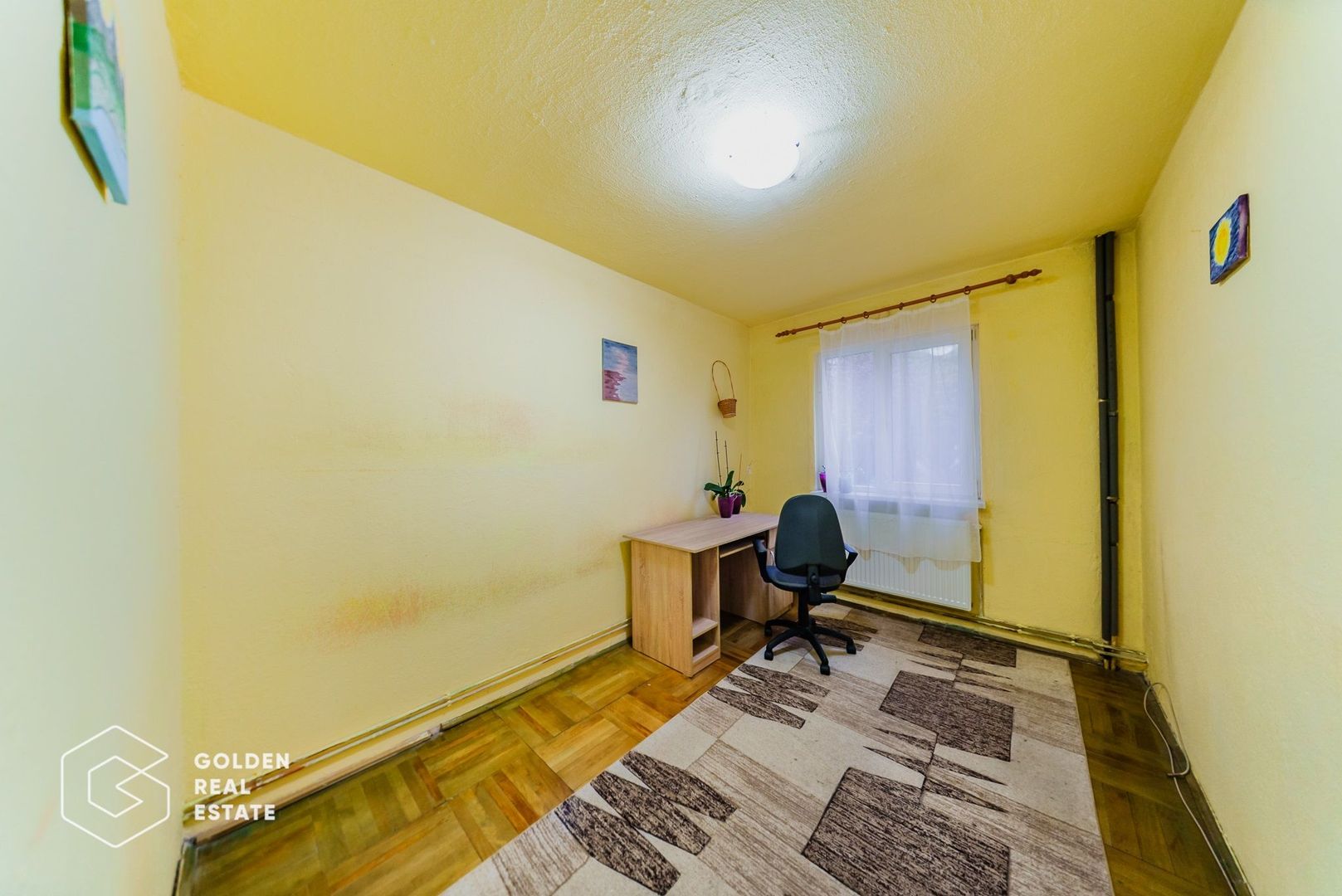 Apartament  4 camere, etaj 1, zona Vlaicu, centrală proprie, loc de parcare - Poză 4