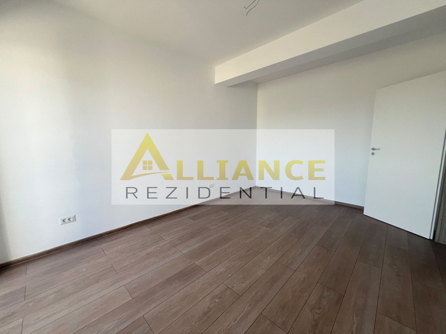 Duplex premium-4 camere-Teren 250mp - Poză 13