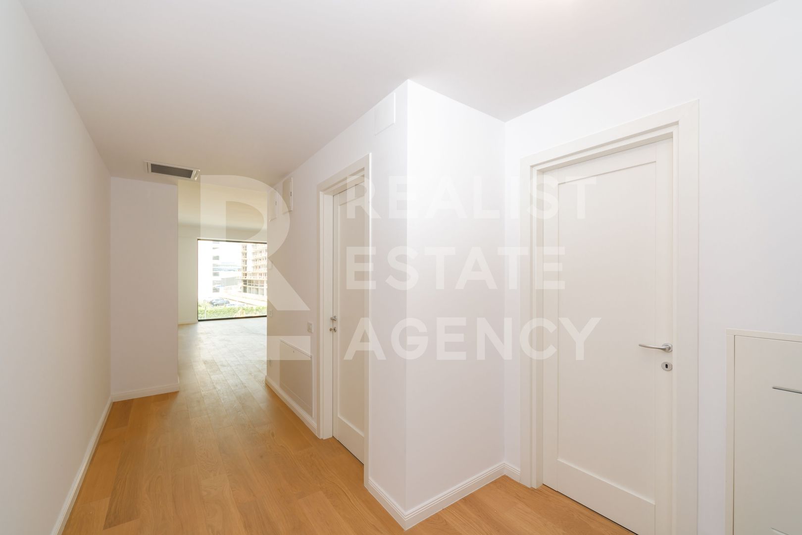 Apartament cu 2 camere, Becali Imobiliare, București, Pipera - Poză 6