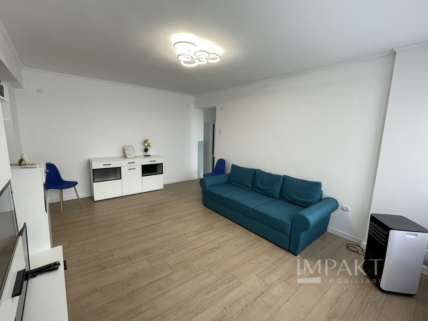 Apartament 2 camere in Piața Mihai Viteazul. - Poză 2