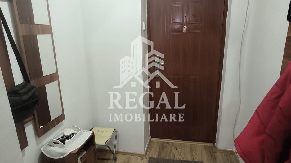 Apartament cu doua camere in zona Micro 7 - Poză 3