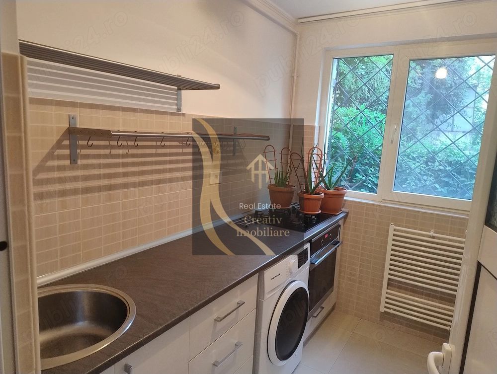 Garsoniera 30 mp  finisaje lux  mobilata  77.000 EUR (direct proprietar)  bloc 2003 - Poză 4