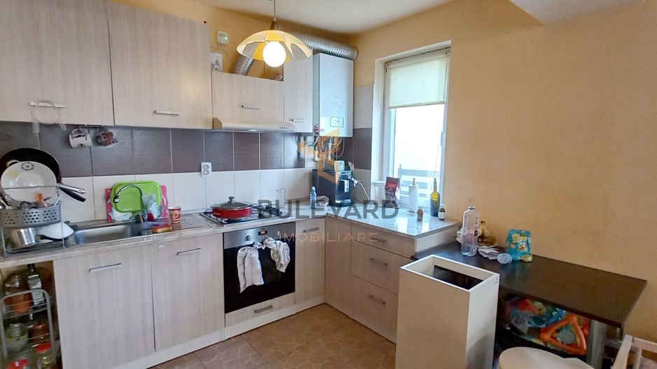 Apartament cu 2 camere, zona strazii Florilor! - Poză 3