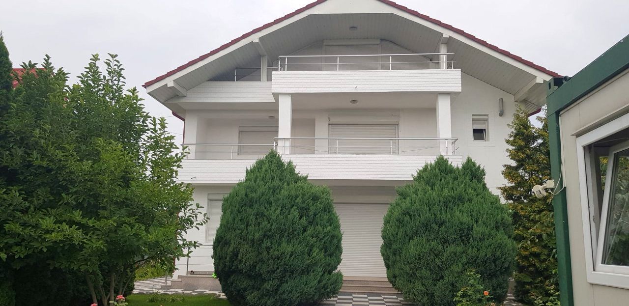 Vila de vanzare zona Metro/Arcasilor - P+1E+M - Poză 2