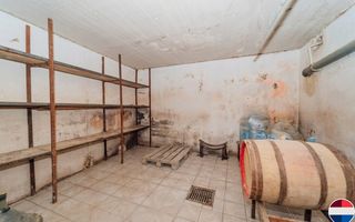 Casă de vânzare, Obileni, Hîncești ,185 m² ,16 ari, 2 garaje - Poză 26