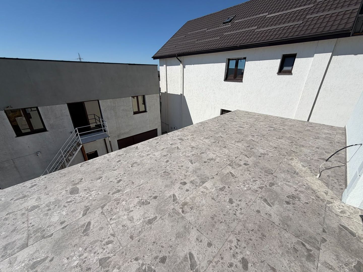 CASA DUPLEX, TOATE UTILITATILE, STRADA ASFALTATA, COMISION 0% - Poză 3