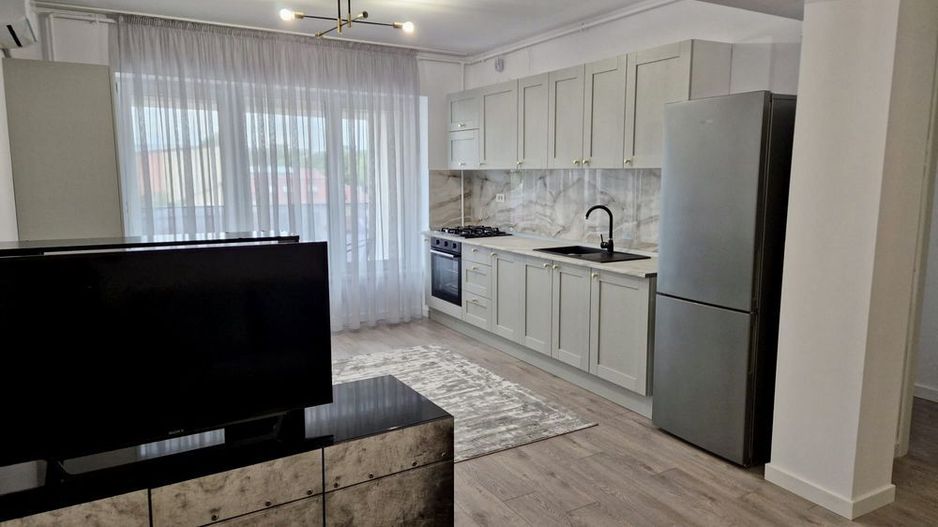 Inchiriere apartament 2 camere Timpuri Noi - Poză 2