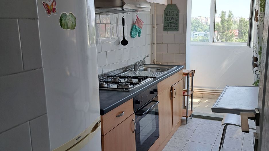 Apartament 2 camere dec,Micro 19,mobilat,utilat - Poză 4