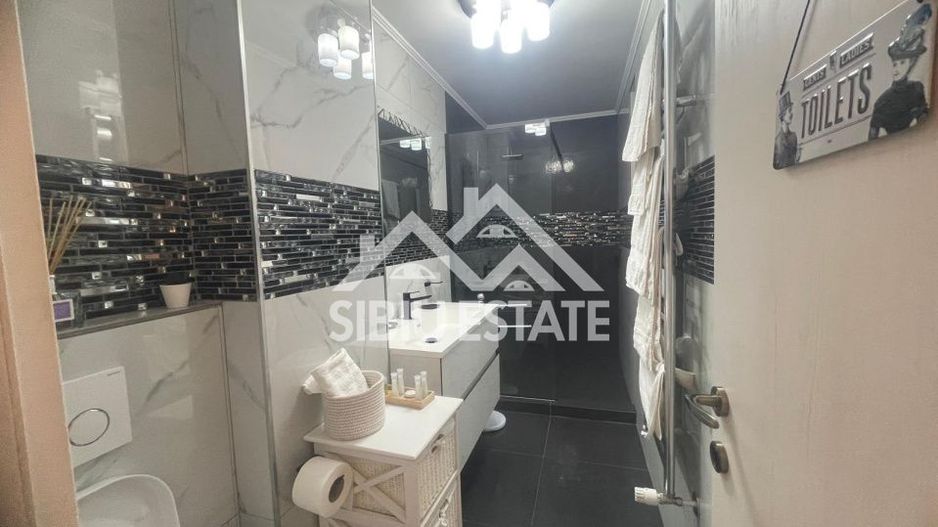 Apartament de inchiriat, cu 2 camere- zona Centrala, mobilat si utilat - Poză 6