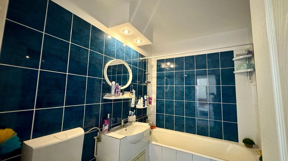 Decomandat, 2 bai, balcon, pivnita, Ungheni, Mures - Poză 5