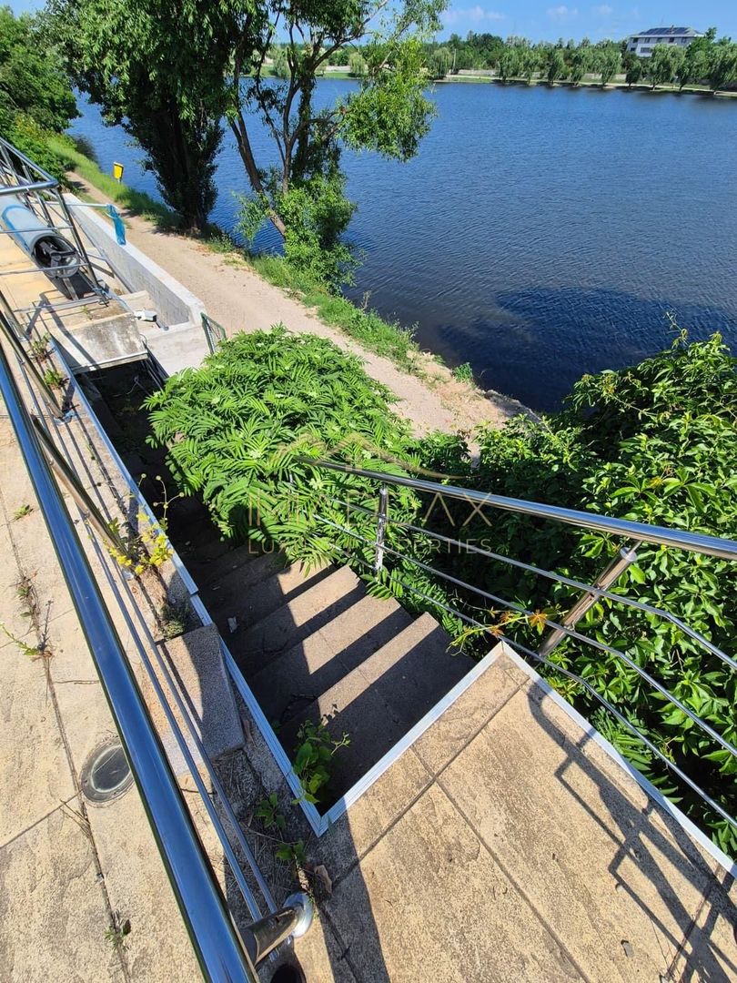 Vilă cu deschidere la lac I  Piscină proprie și acces rapid către București* - Poză 16