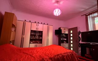 Casa ultracentral + piscină - Poză 6
