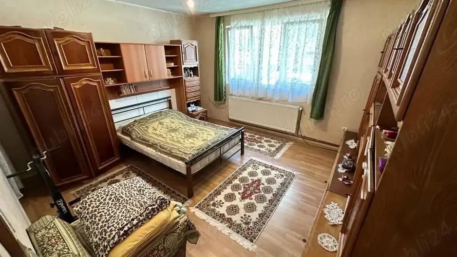Vand sau schimb Casa P+Et+M -zona Piata Mare Str Bujorului - Poză 7