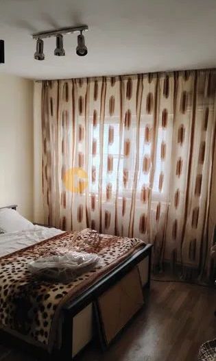 Etaj 3 Apartament 3 Camere Decomandat Nicolina-Frumoasa Bloc 1989 - Poză 2