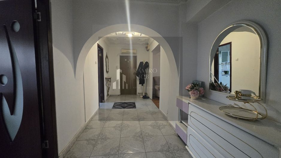 Apartament 104mp-utili 2bai centrala -an 1985 -Bd. Chisinau -Mega Mall - Poză 1