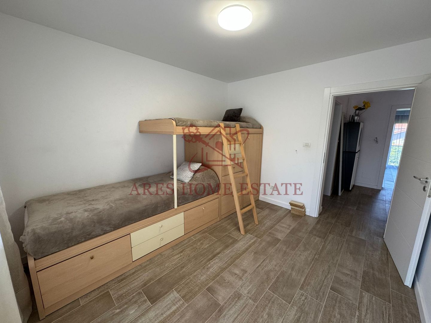 Casă individuală 6 camere, 200 mp, garaj și curte amenajată – Chișoda - Poză 17