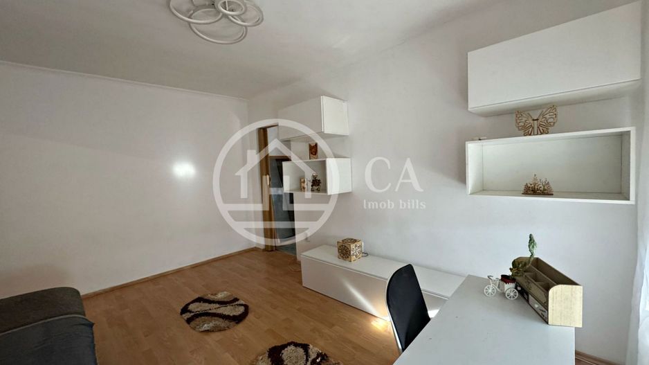 Apartament de vânzare cu 2 camere tip X în zona Rogerius, Oradea - Poză 2