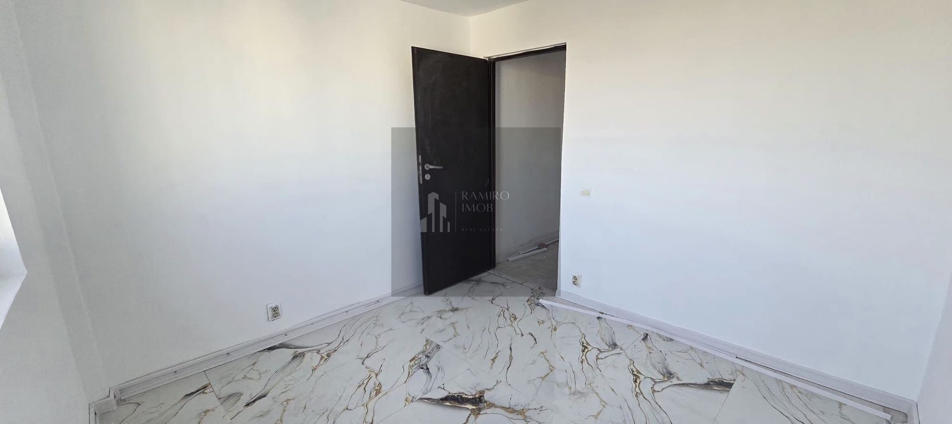 Apartament 2 camere zona Luica-Brancoveanu - Poză 3