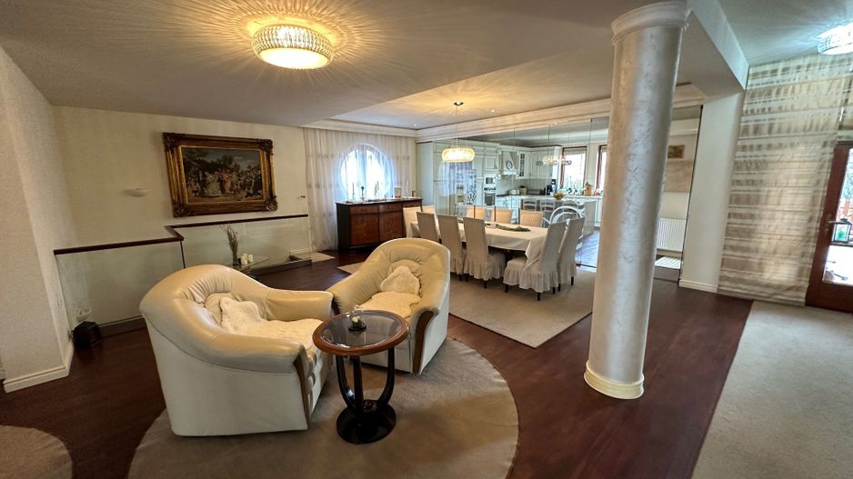 Casa la artera pretabilă Clinica medicala / birouri - Poză 24