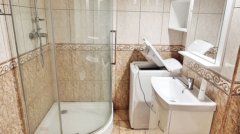 Centrul Civic, aproape de AFI, 3 camere recent renovate/mobilate, 165000 euro - Poză 18