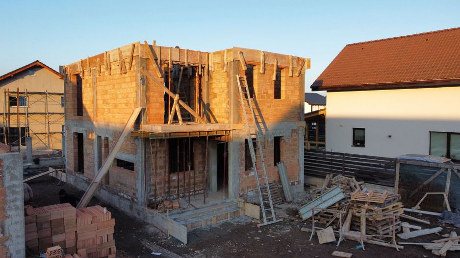 Casă de vanzare Cartier Izvorv - Poză 2