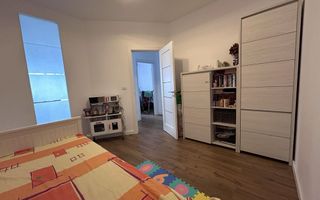 Apartament 2 camere + living cu bucătărie, zona Metro - Poză 4