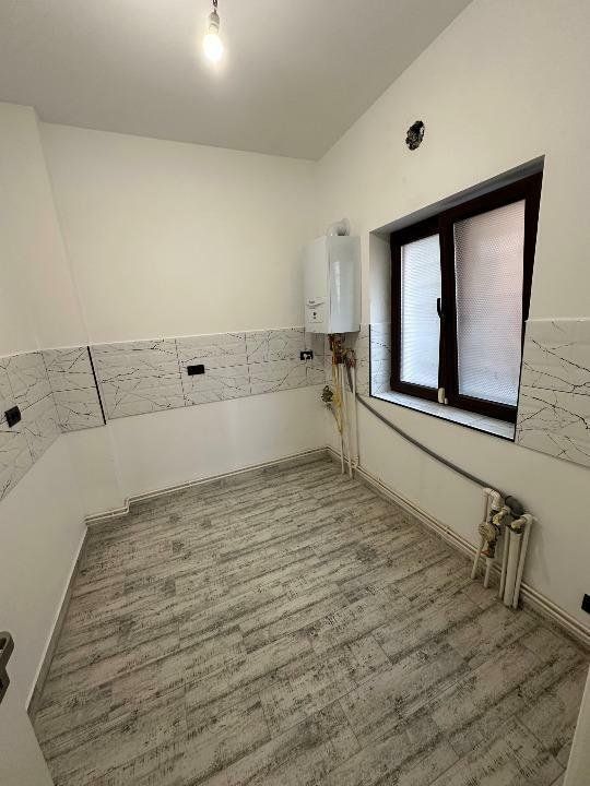 apartament  3 camere in vila interbelica - Poză 15