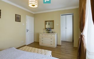 Casă in Cartierul Verde - Poză 16