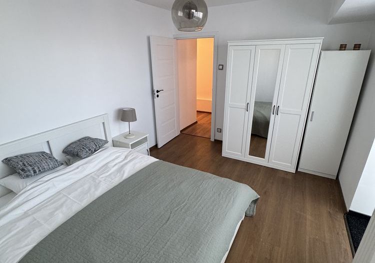 Inchiriez apartament 2 camere Piata Victoriei - Poză 1