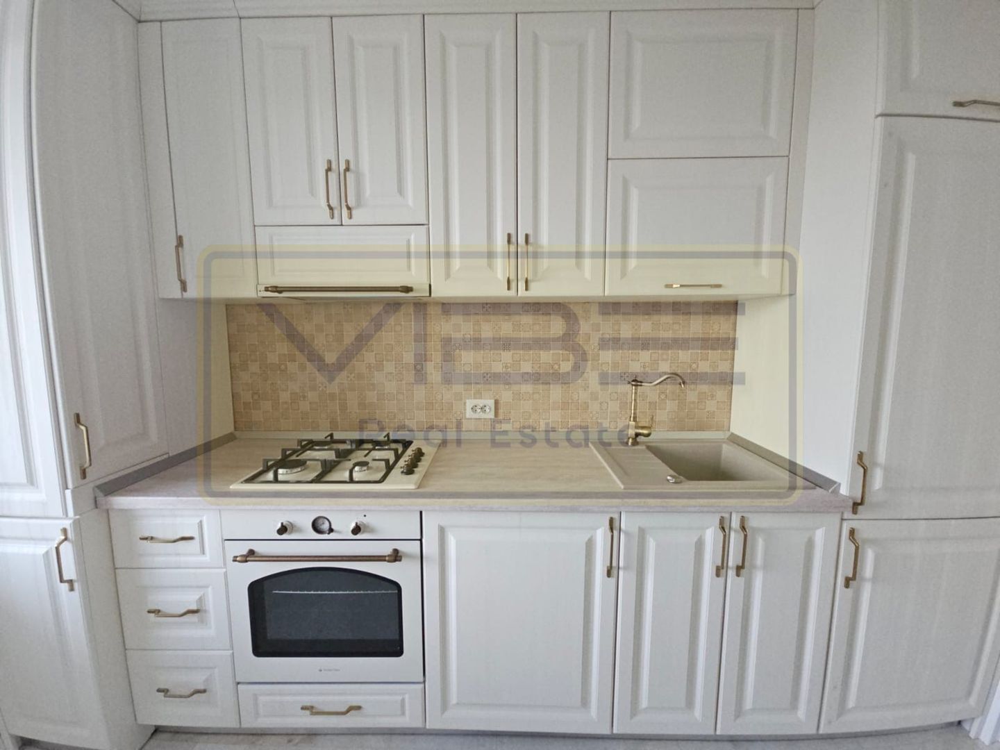 APARTAMENT 2 CAMERE COPOU ROYAL TOWN - Poză 3