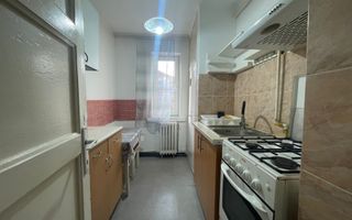 Apartament cu 2 camere in zona centrală - Poză 5