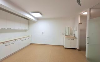 Spatiu comercial pretabil pentru activitati medicale, clinica! - Poză 9