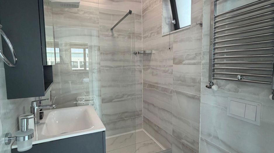Penthouse Mamaia + 2 terase + curte 3 locuri de parcare - Poză 10