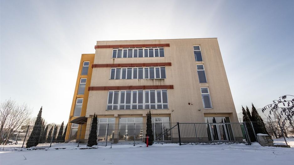 Spatiu in componenta si dotari apreciabile, birouri/ clinica, Calea Bucuresti - Poză 9