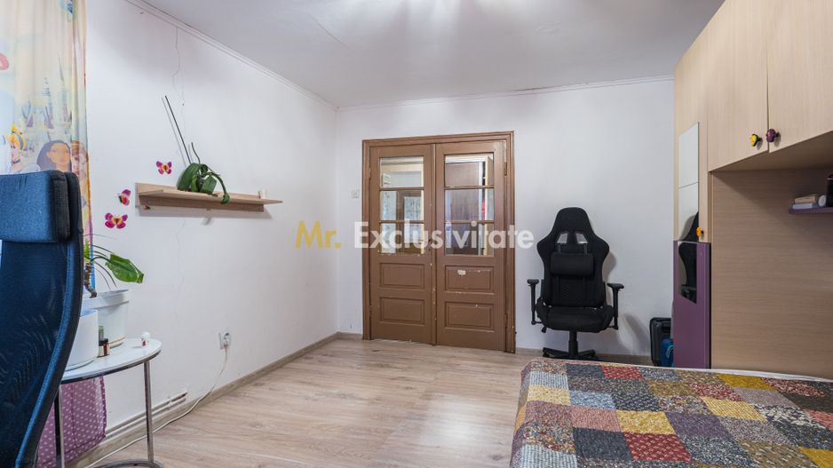 Casă cu 4 camere, anexă locuibilă și teren de 234 mp | Piața Sudului - Poză 4