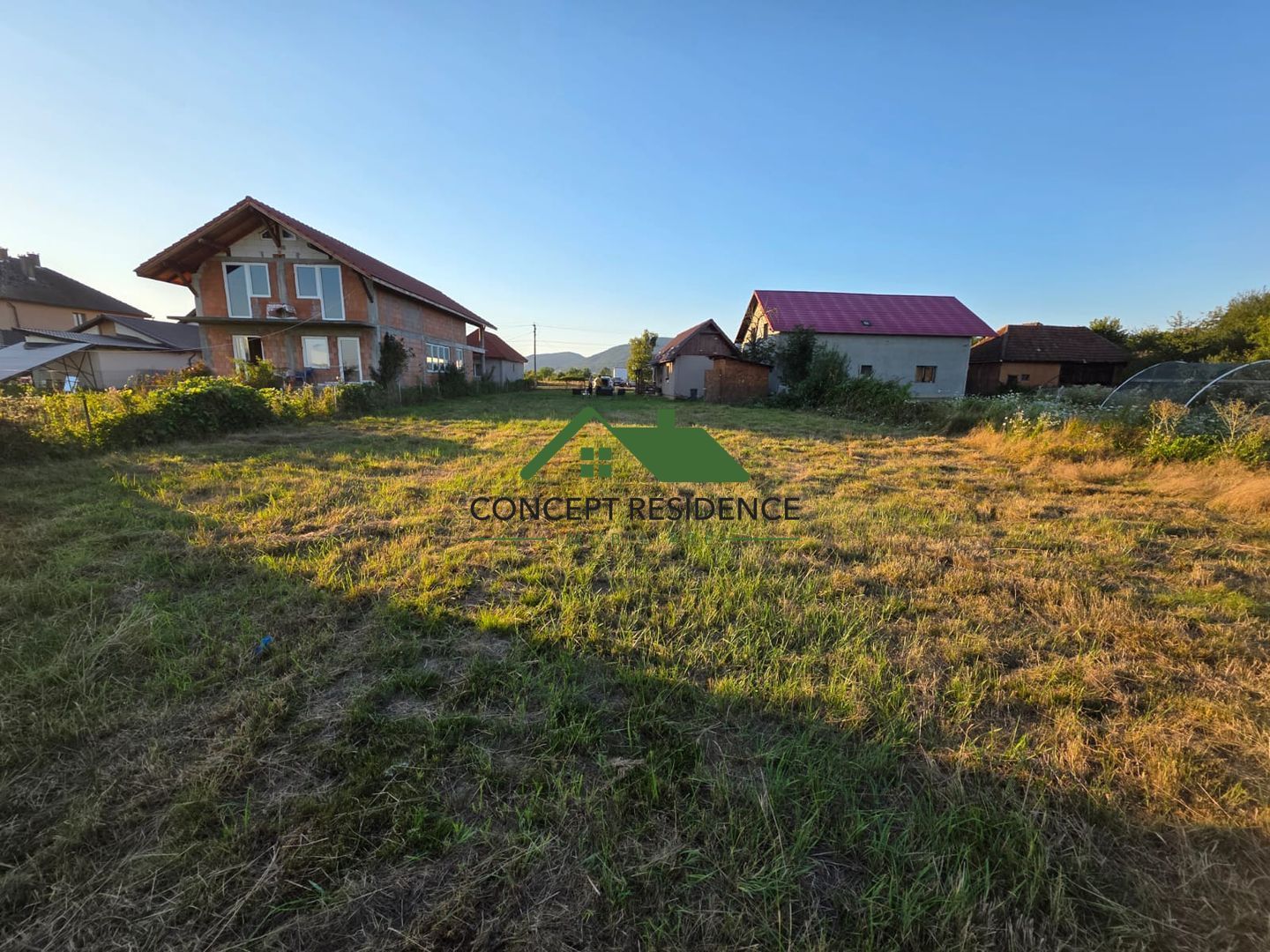 Casă pe nivel 50 mp utili + 1100 mp teren, Mocira zona Aramis - Poză 3