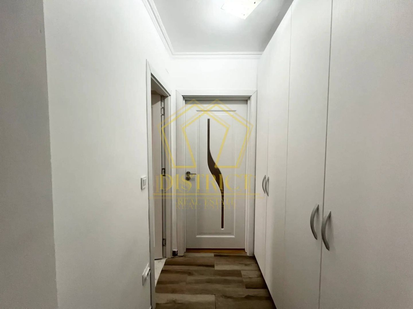 Apartament spatios cu 3 camere I Complexul Studentesc - Poză 4