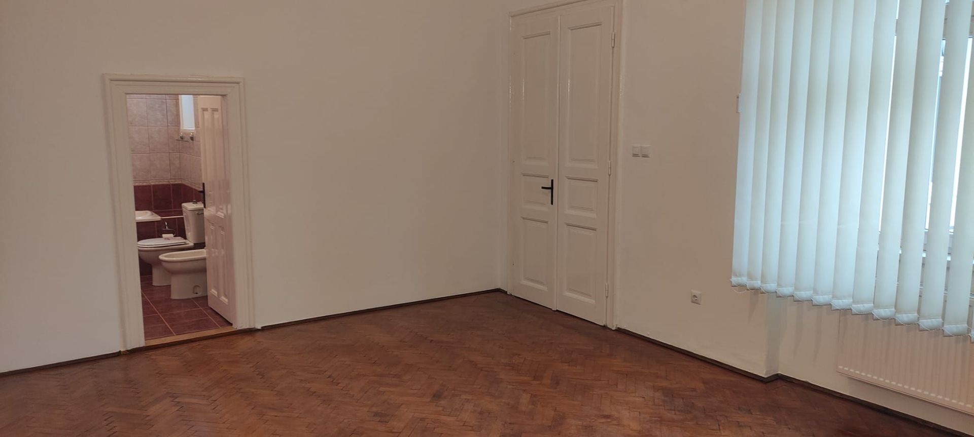 De vanzare! Apartament spatios langa Parcul Mare - Poză 3