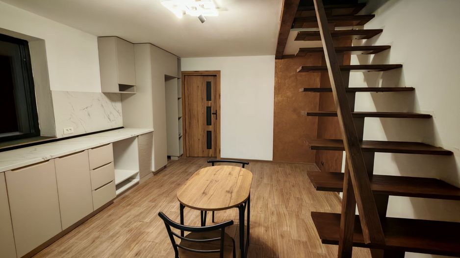 Corp de casa P+M 4 camere , Racadau Carpatilor -LIDL- ,curte comuna. - Poză 1