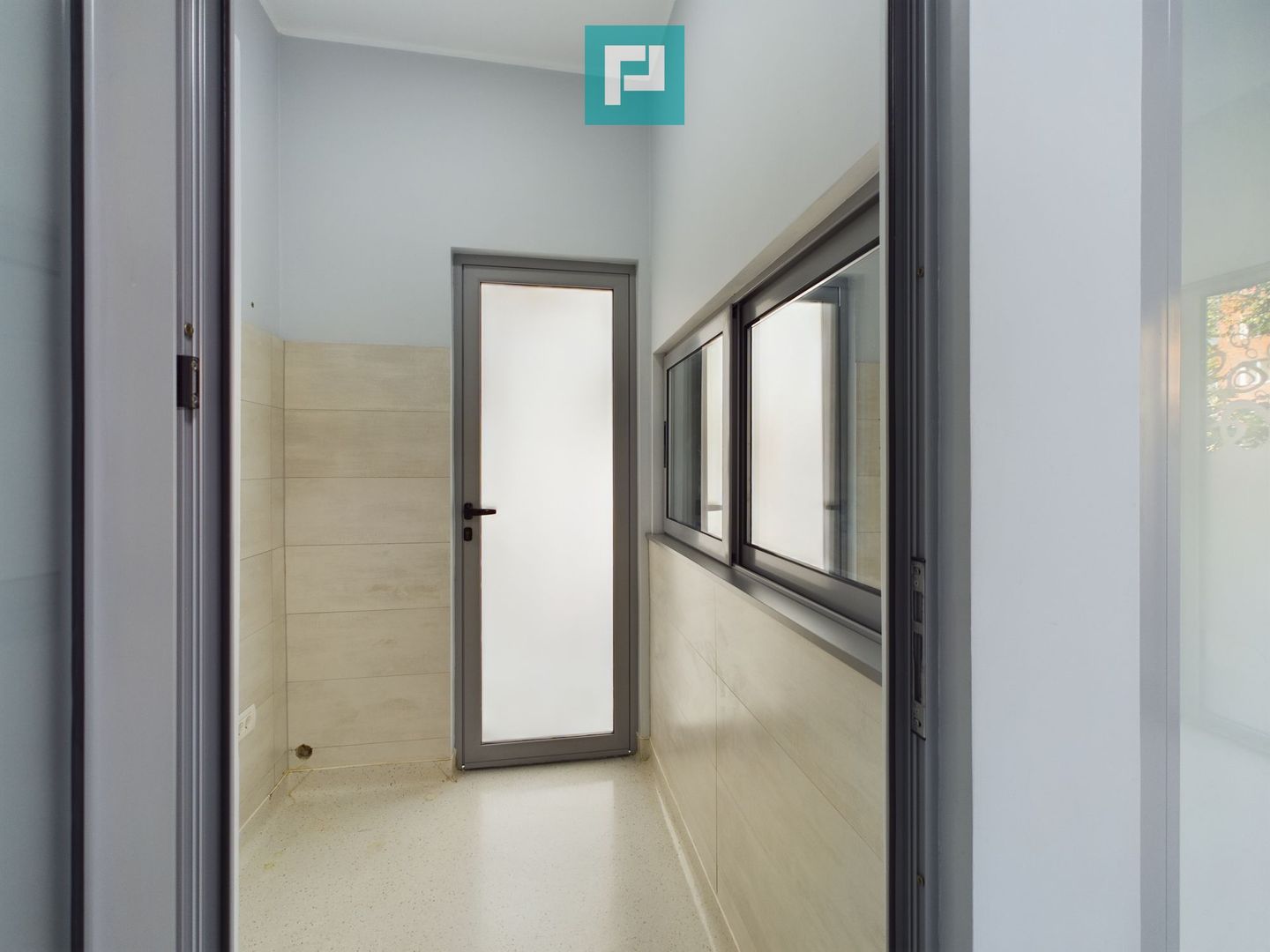 Vilă cu destinație multiplă situată ultracentral - Poză 20