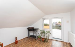 Vilă P+M, Santandrei, 4 dormitoare. 287 000 E (neg). Comision 0. - Poză 15