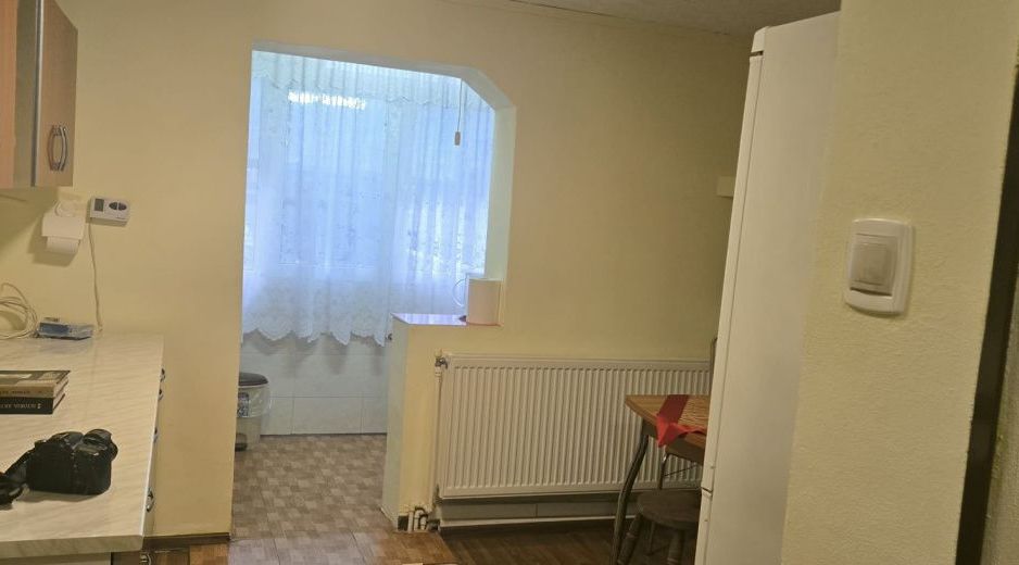 Apartament 3 camere 2 bai si 2 balcoane, Rovinari - Poză 17